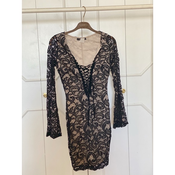 Black Lace Mini Dress With Flare Sleeves - Picture 1 of 6